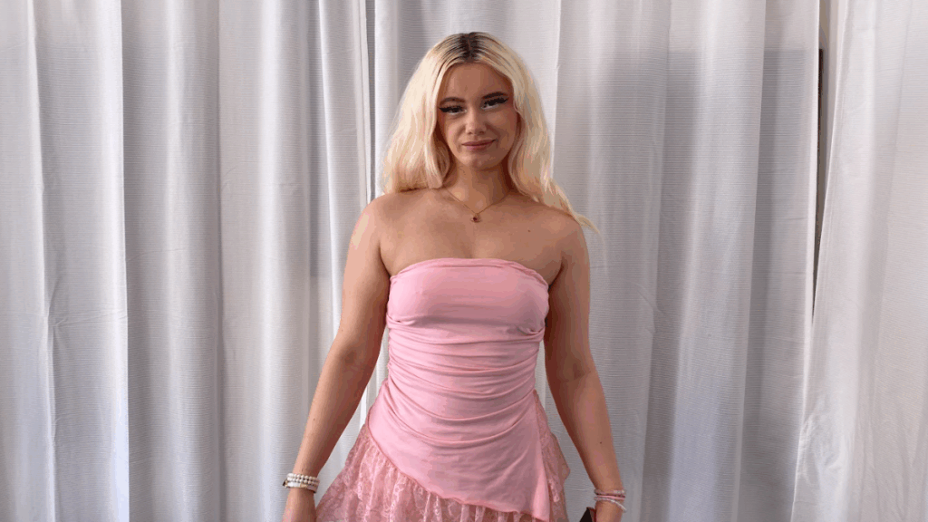 19-årige Victorias liv med OnlyFans: – Jeg poster hver dag - RakkerReport